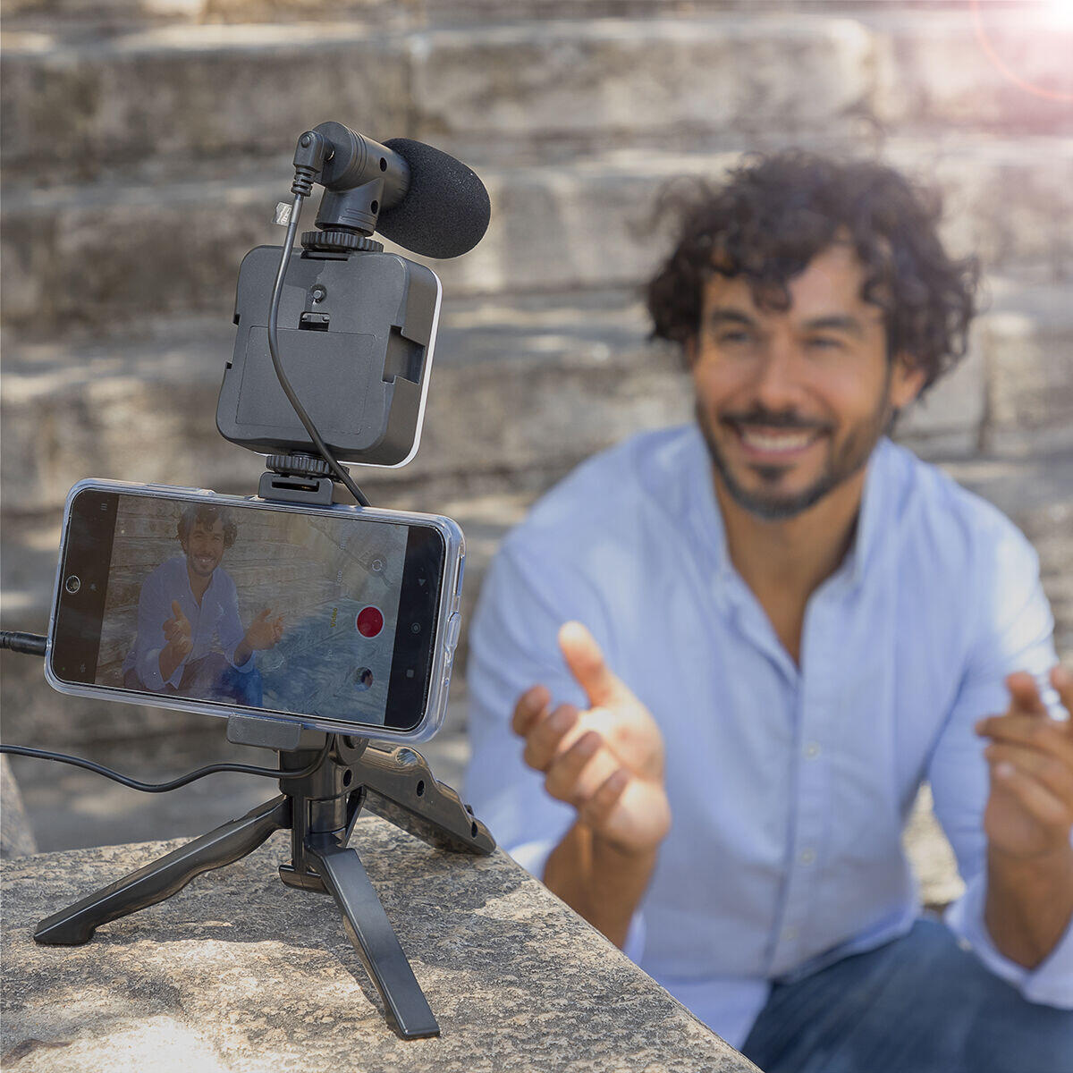 Kit Vlogging con Luz, Micrófono y Mando Plodni  6 Piezas